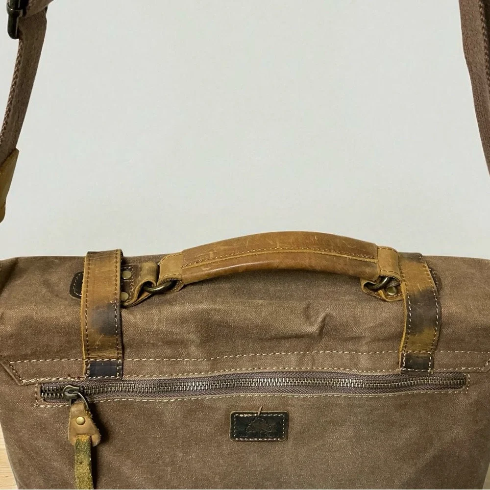 TSD Stylish Brown Leather Messenger Bag